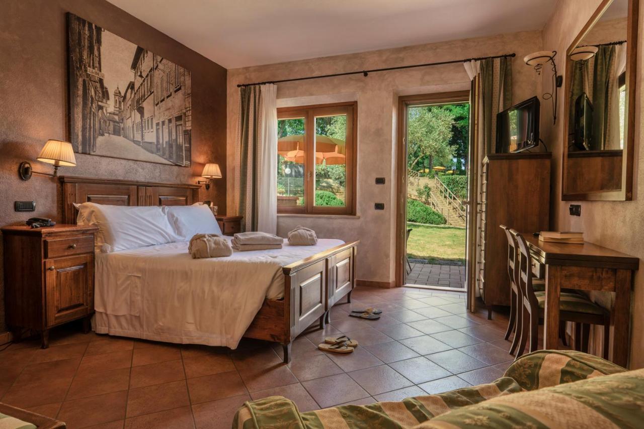 Hotel Casanova - Wellness Center La Grotta Etrusca San Quirico dʼOrcia Exterior foto