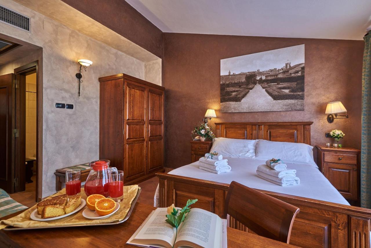 Hotel Casanova - Wellness Center La Grotta Etrusca San Quirico dʼOrcia Exterior foto